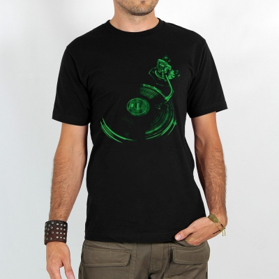  Play record  t-shirt, Black and green