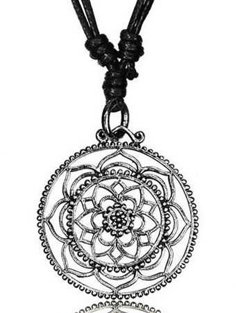 \\\ Kairav Lotus Pali\\\  necklace
