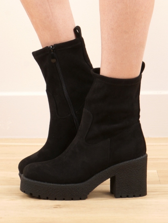 \ Keertana\  heeled ankle boots, Black