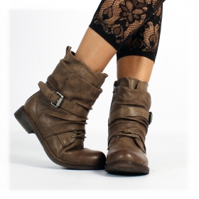  Nandini  boots, Mole