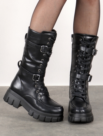 \ Oni\  boots, Black