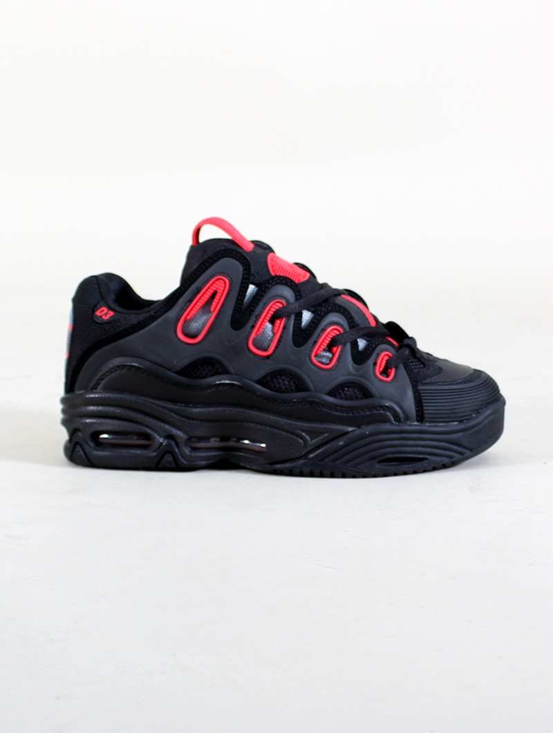 Osiris D3, Black and red details