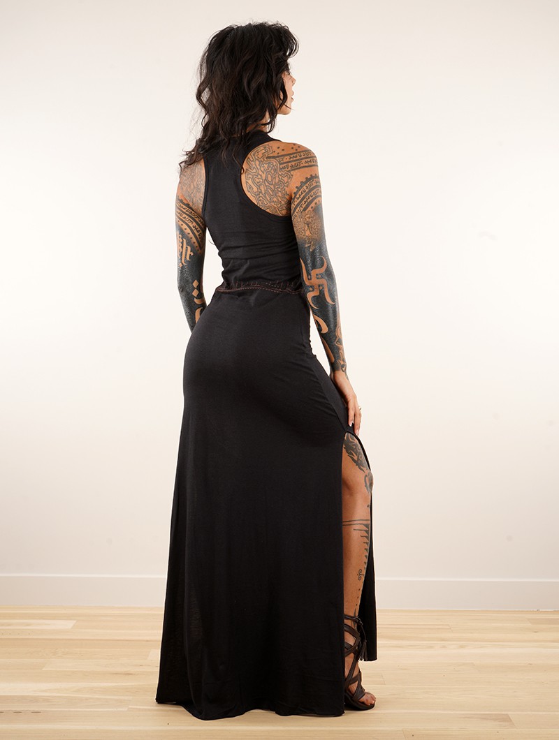 Long and fitted black sleeveless dress, printed patterns, Gado Vairë Anazra
