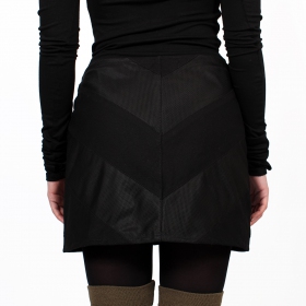 \ Vision\  skirt, Black